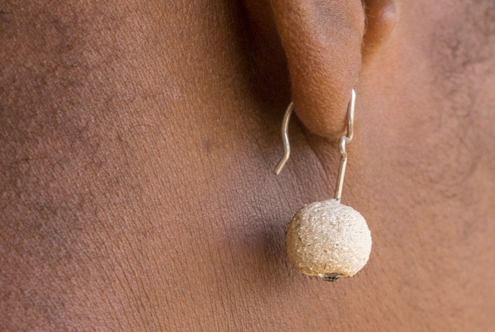 Balls earrings: R 600.00 (approx. EURO 40.00)